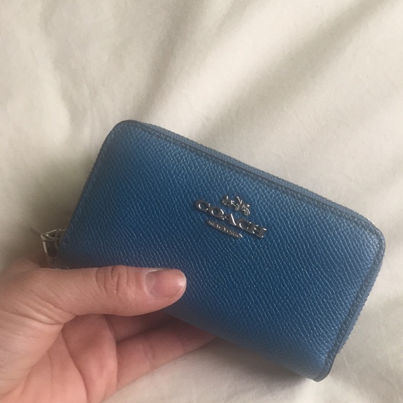 Coach Accessories - Coach small wallet